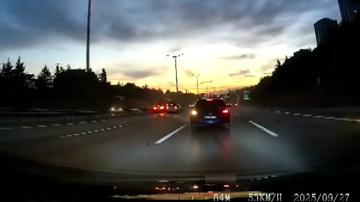 gaziosmanpasada makas atan surucu kaza yapti T9OtxPuR