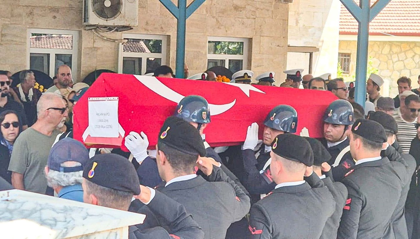 kazada hayatini kaybeden astsubay hasan kapci son yolculuguna ugurlandi CmSQupLA