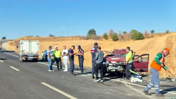 kirklarelinde zincirleme kaza 4 yarali ZqfVv9Ce