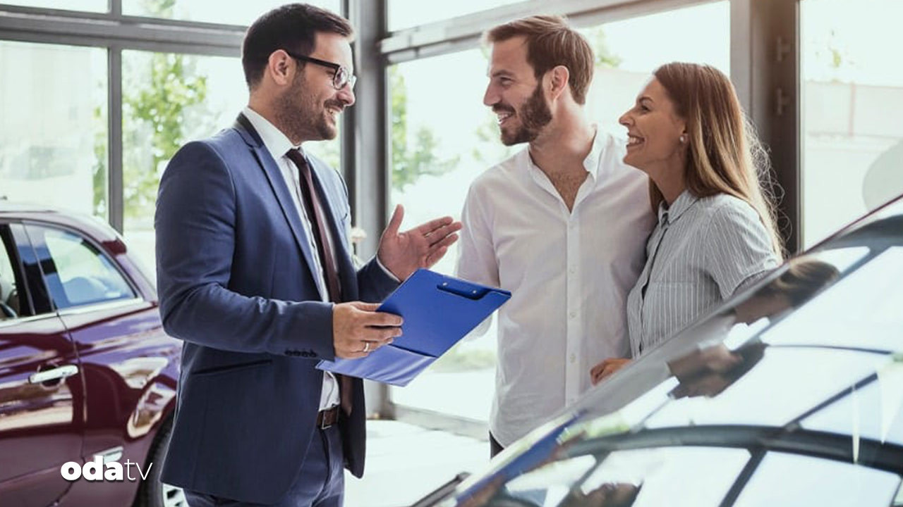 altindaki dusus otomobile yaradi satislar firladi GphwDaQV.jpg