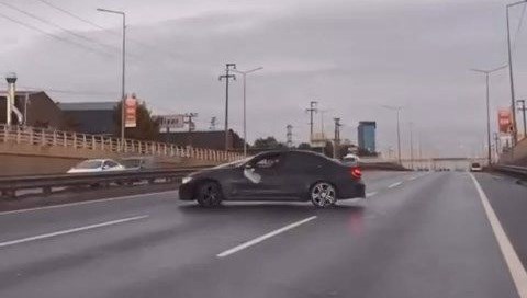 dugun konvoyunda drift pahaliya patladi T8n9vRs5.jpg