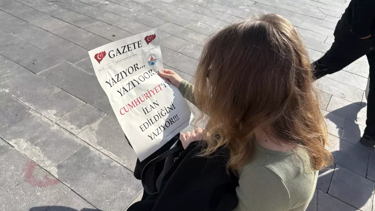 ogrencilerden cumhuriyet gazetesi bARzPL8P.jpg