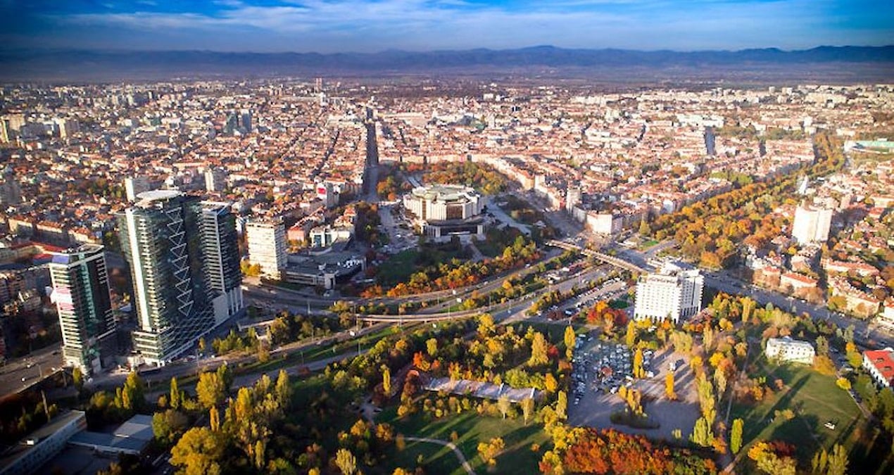 para birimleri degisiyor diye resmi tatil yapilacaklar y8CxxgjM