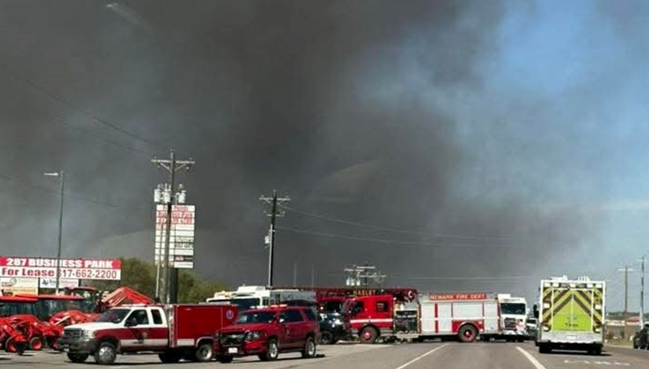 ucak karavan parkina dustu en az 2 olu XxQWzAKA.jpg